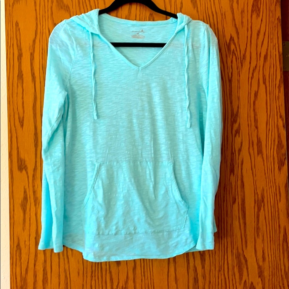 Exertek pullover lightweight top